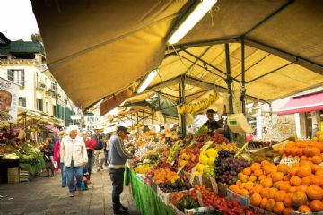 mercato settimanale